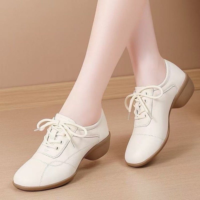 Women Shoes Sneakers - Damen-Tanzschuhe mit niedrigem Absatz, Schnürung, weichem