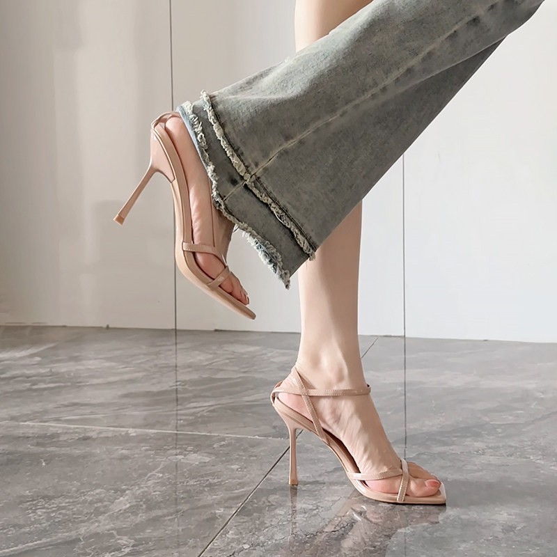 Strappy Heeled Sandals - Stiletto-Sandalen für Damen Xia Einriemige Quadratische